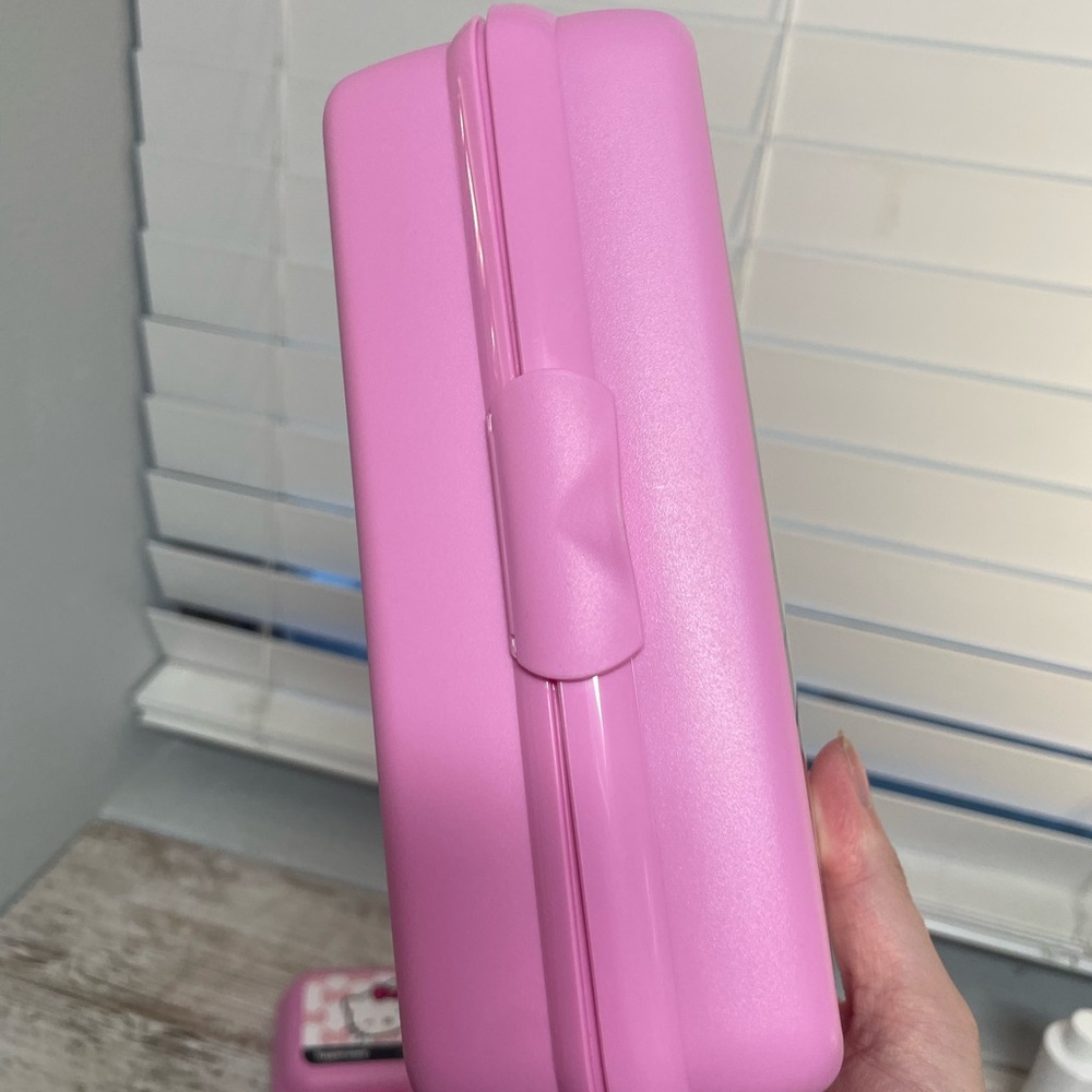 Hello kitty Tupperware - Picture 5 of 12